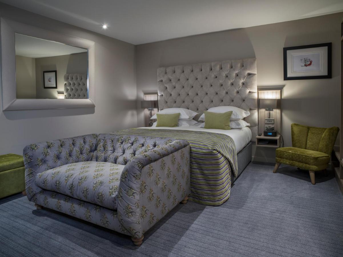 Boulevard Hotel Blackpool Dış mekan fotoğraf A bedroom at The Midland