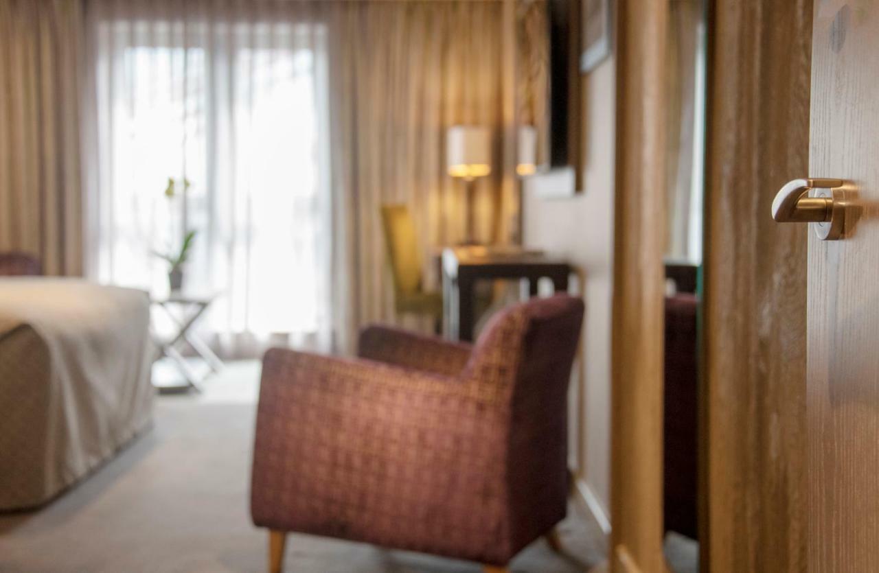 Boulevard Hotel Blackpool Dış mekan fotoğraf A room at the hotel